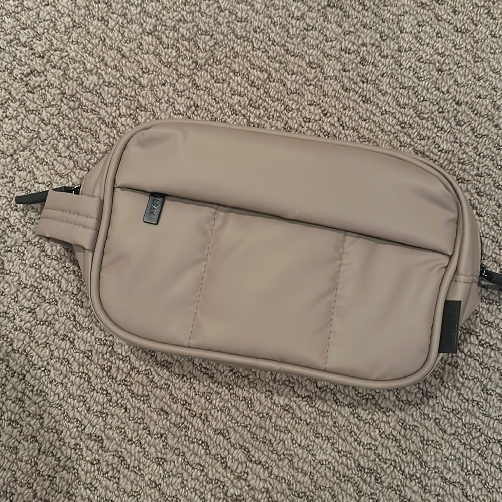 Calpak Luka Toiletry Bag